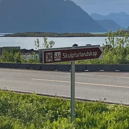 Feriehus, Lyngvaer 別荘 *